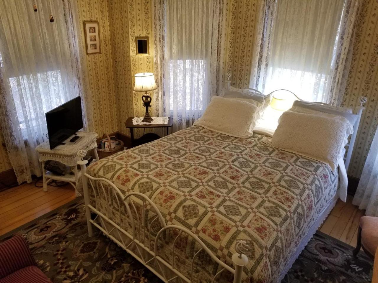 Rose & Thistle Bed & Breakfast Cooperstown Zewnętrze zdjęcie